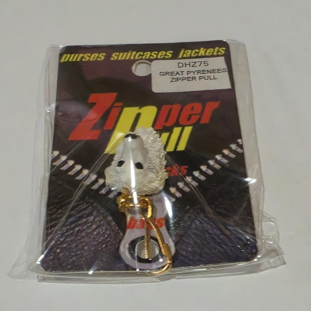 Conversation Concepts Vintage 0.5" White Great Pyrenees Zipper Pull Charm